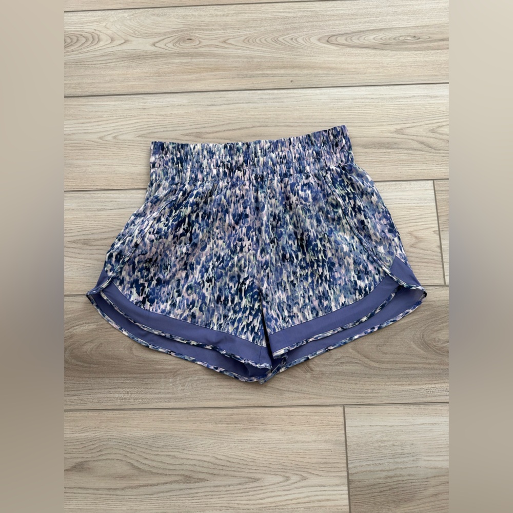 Athleta High Rise Mesh Racer 3” Shorts - Picture 2 of 7